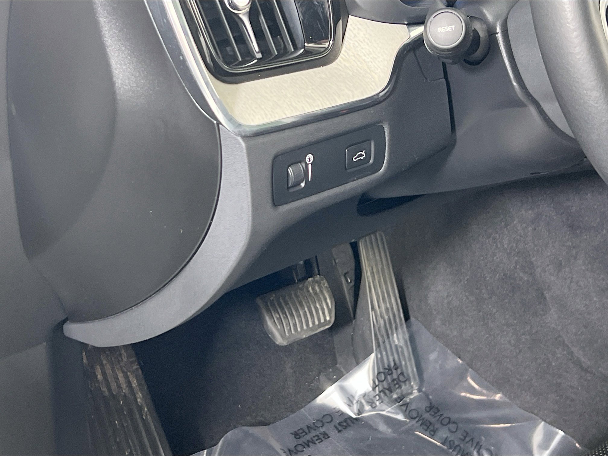 Used 2022 Volvo XC60 B5 Inscription w/ Advanced Package image 10