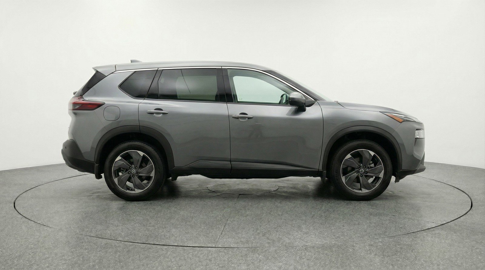 Used 2025 Nissan Rogue SV FWD image 11