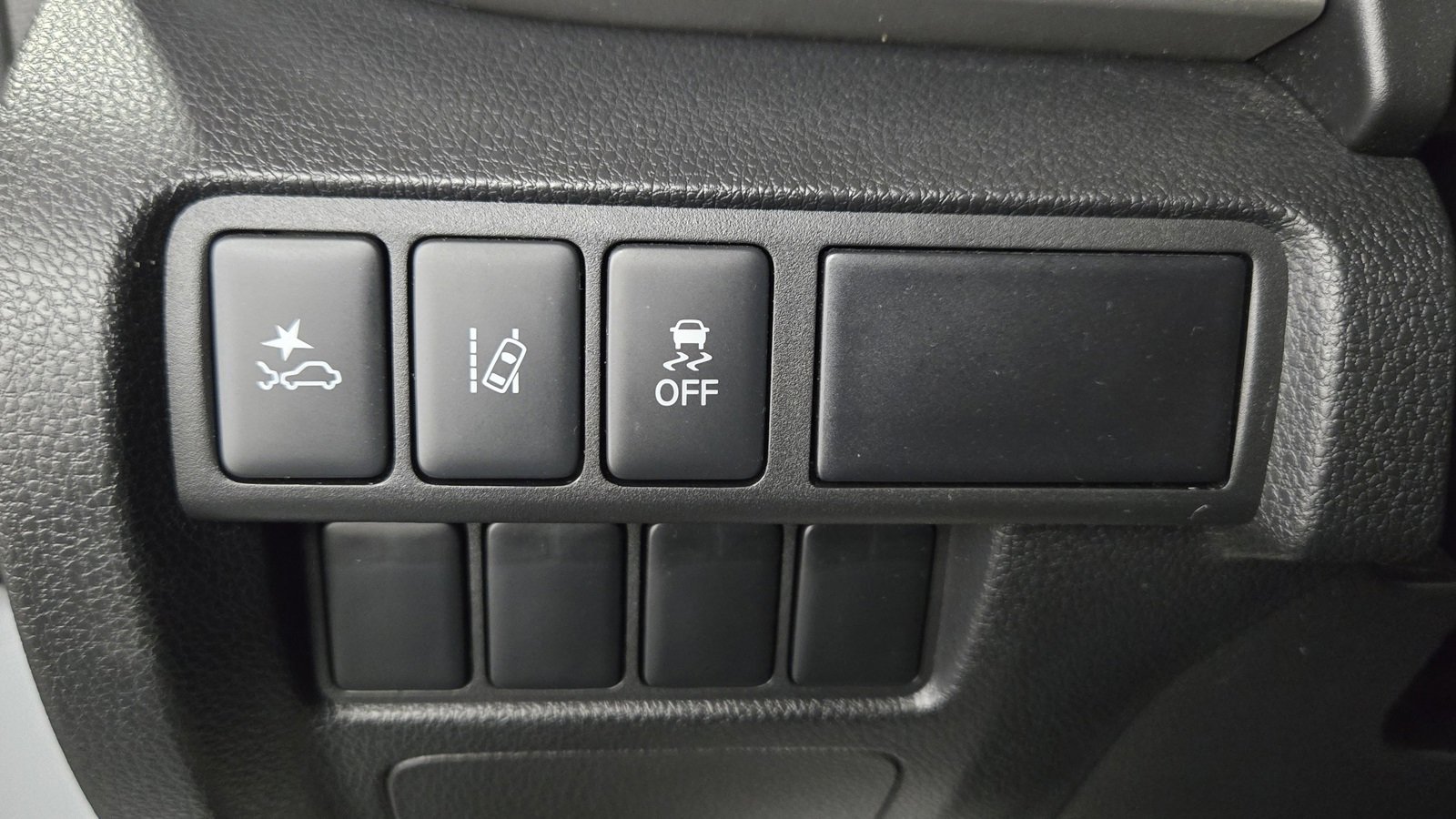 Used 2023 Mitsubishi Eclipse Cross SE image 21