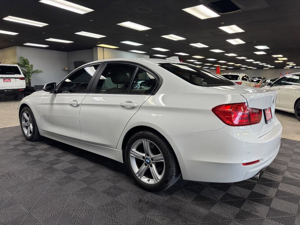 Used 2015 BMW 320i xDrive Sedan AWD/4WD image 9