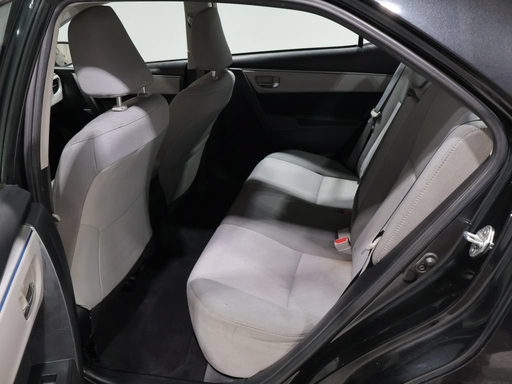 Used 2015 Toyota Corolla LE FWD image 16