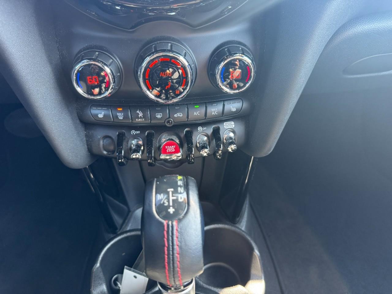 Used 2019 MINI Cooper S w/ Signature Upholstery Package image 21