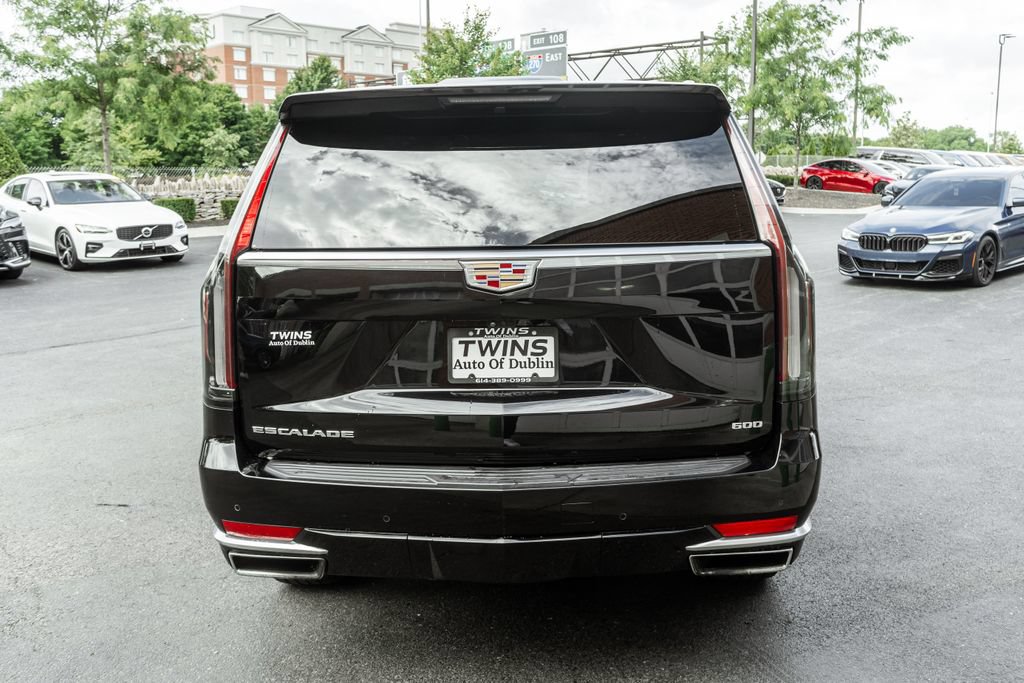 Used 2023 Cadillac Escalade Premium Luxury AWD/4WD image 41