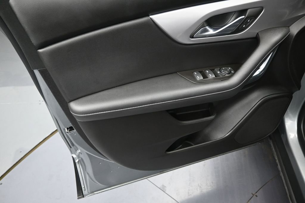 Used 2024 Chevrolet Blazer LT FWD image 10