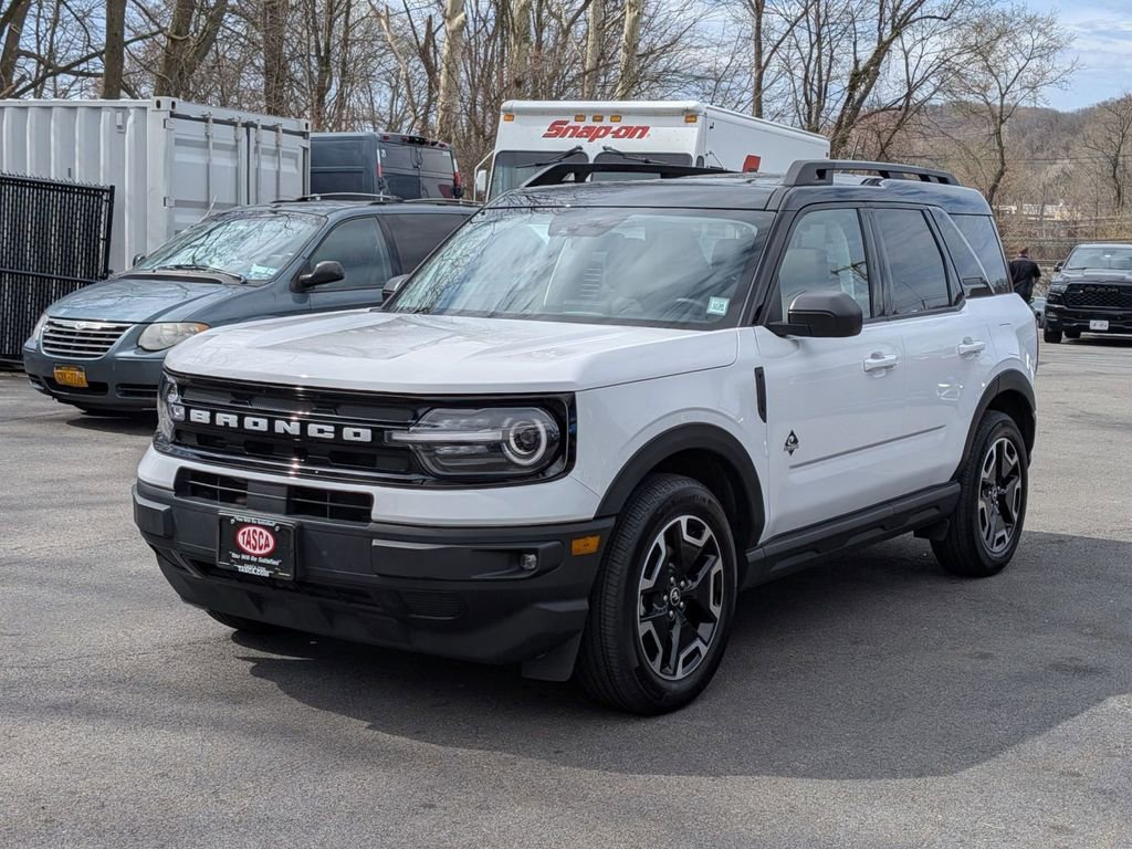 Used 2022 Ford Bronco Sport Outer Banks w/ Tech Package AWD/4WD image 11