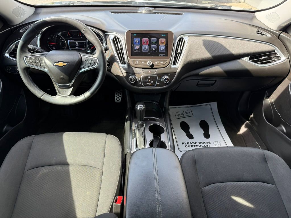 Used 2017 Chevrolet Malibu LT image 15