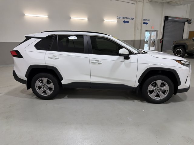 Used 2024 Toyota RAV4 XLE w/ Convenience Package FWD image 10