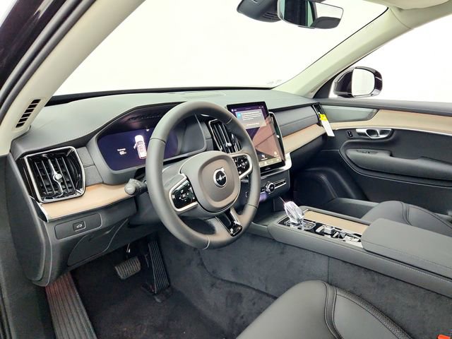 New 2026 Volvo XC90 B6 Plus w/ Protection Package Premier image 16
