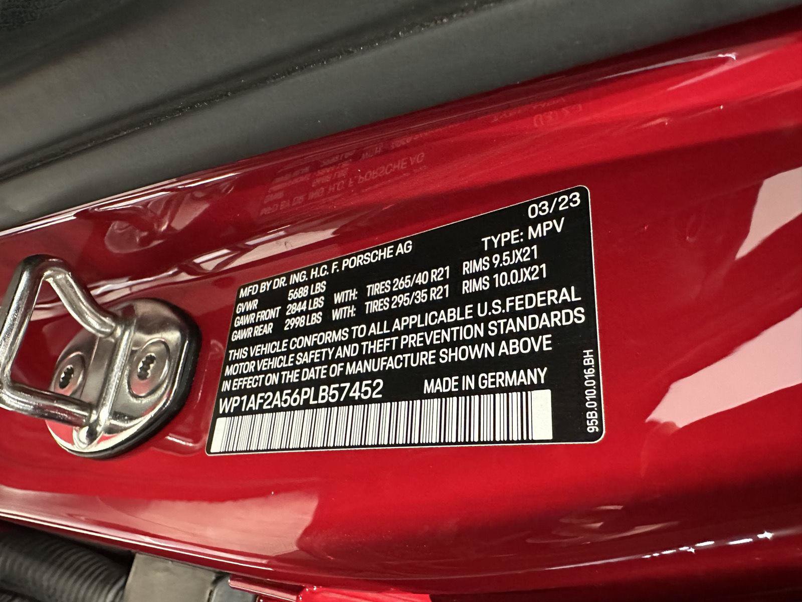 Certified 2023 Porsche Macan GTS AWD/4WD image 18