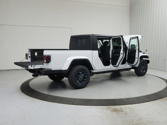 New 2026 Jeep Gladiator Sport AWD/4WD image 15