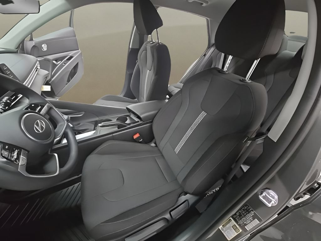New 2026 Hyundai Elantra SE FWD image 14