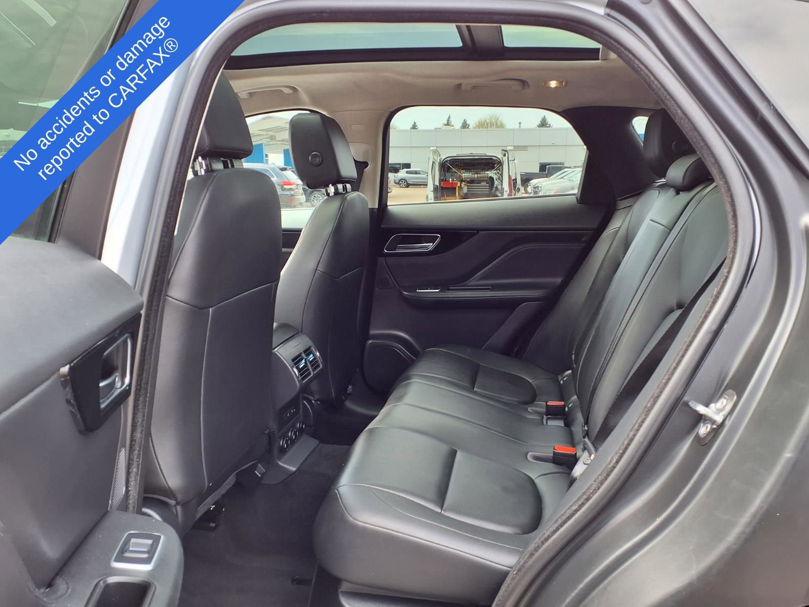 Used 2019 Jaguar F-PACE Premium image 13