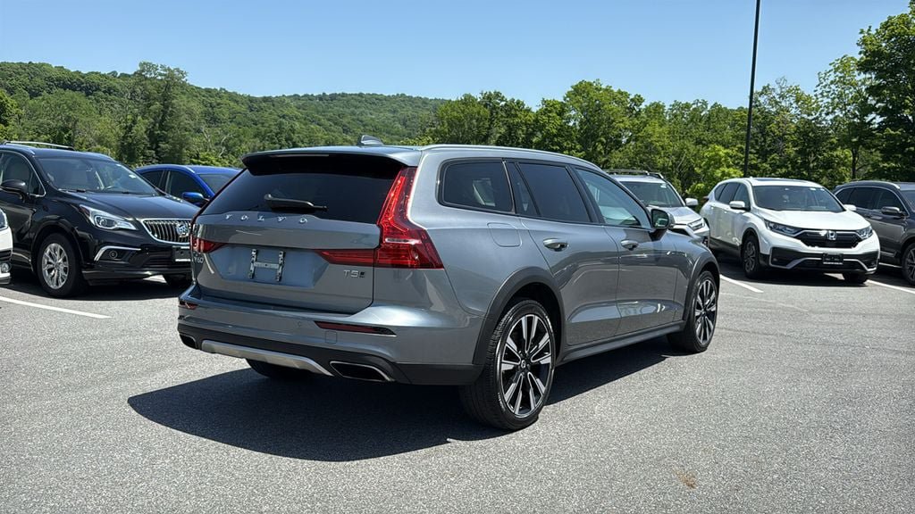Used 2021 Volvo V60 T5 Cross Country w/ Advanced Package AWD/4WD image 6
