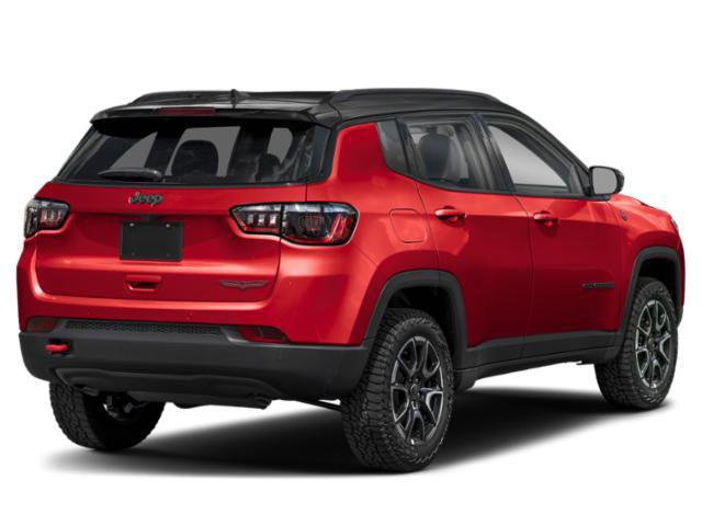 Used 2025 Jeep Compass Trailhawk AWD/4WD image 2