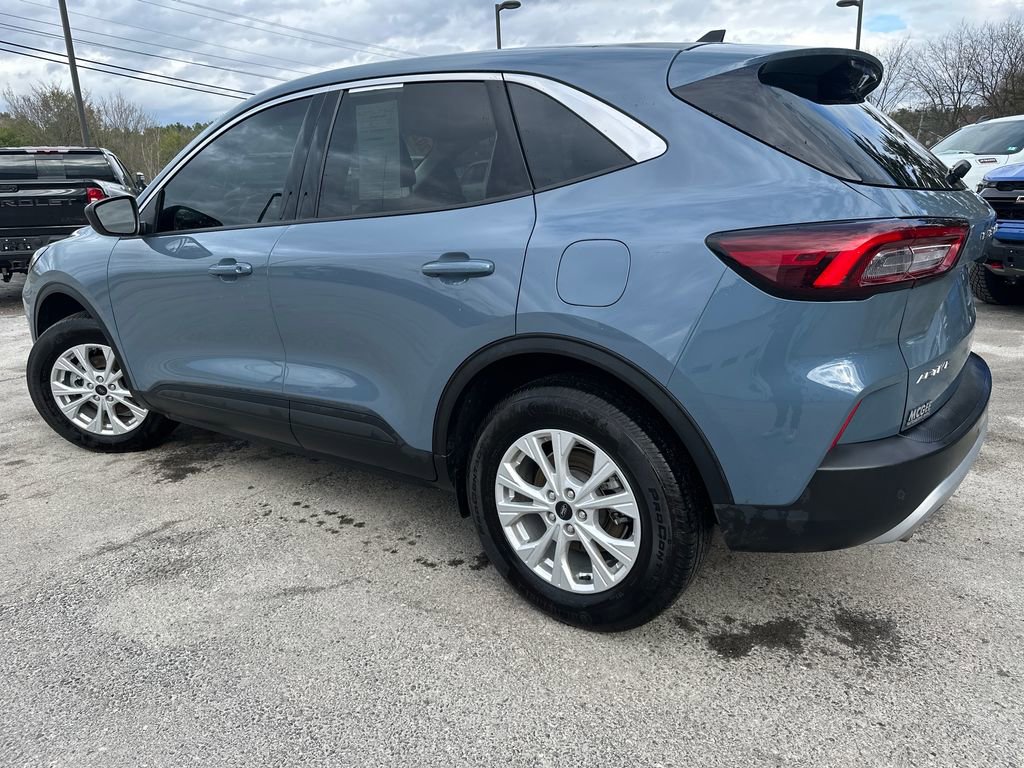 Used 2024 Ford Escape Active w/ Tech Pack #1 AWD/4WD image 3