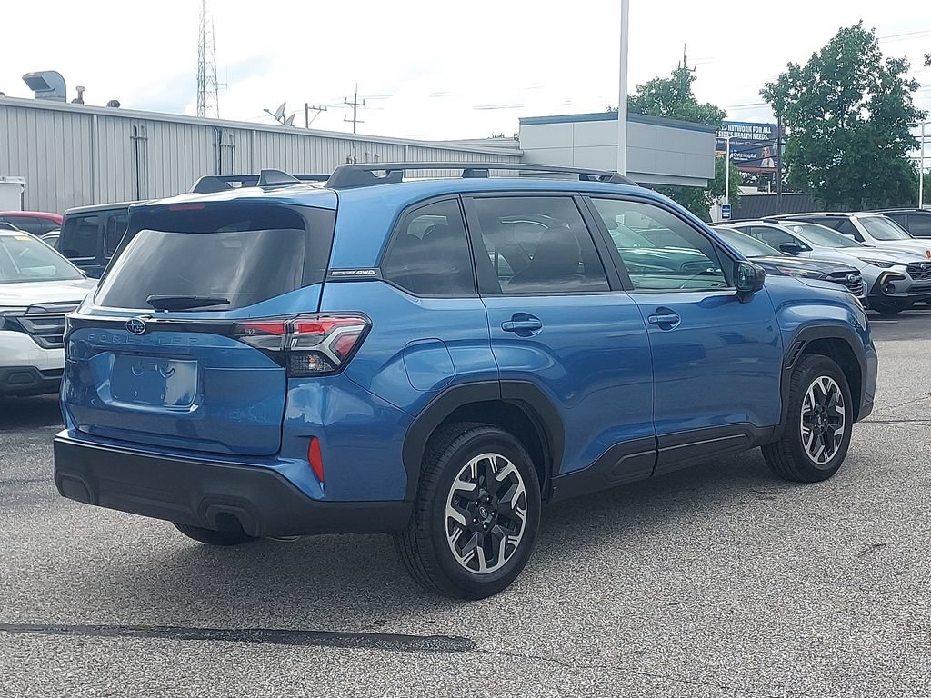 Certified 2025 Subaru Forester Premium AWD/4WD image 9
