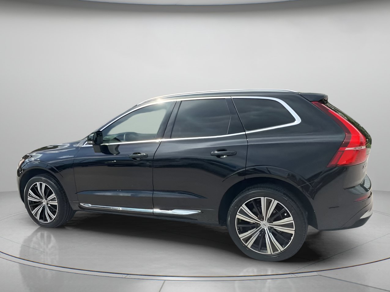 Used 2022 Volvo XC60 B5 Inscription w/ Protection Package Premier FWD image 21