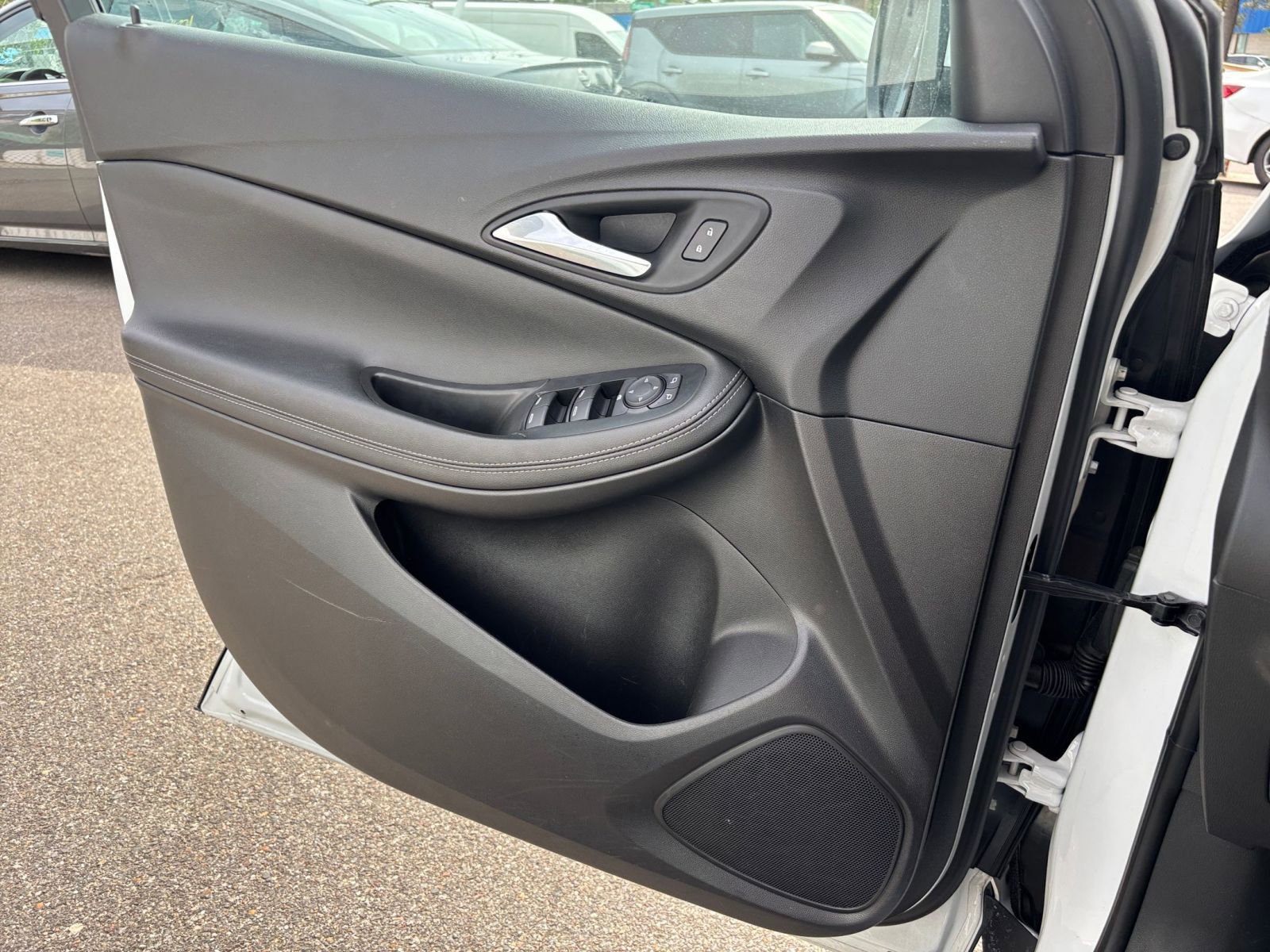 Used 2025 Buick Encore GX Preferred FWD image 18