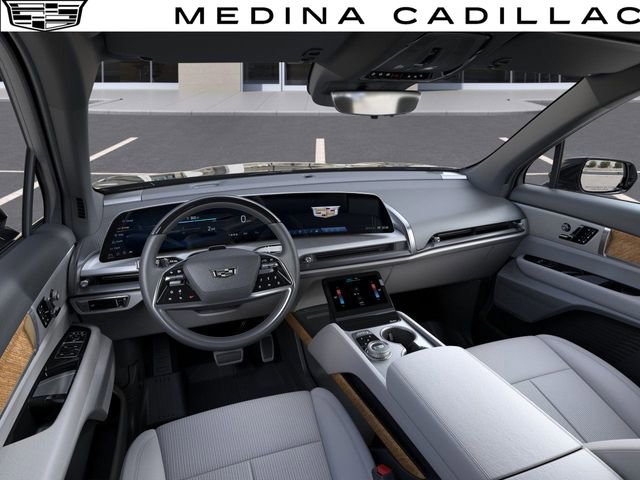 New 2026 Cadillac Vistiq Luxury w/ LPO, Floor Liner Package AWD/4WD image 16