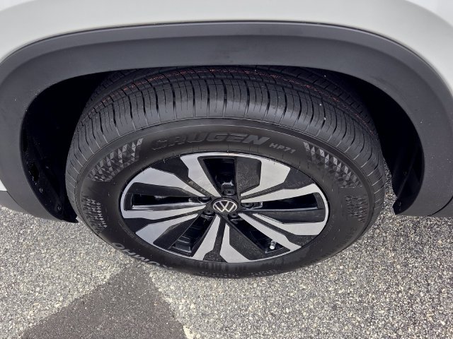 New 2026 Volkswagen Atlas SE FWD image 18