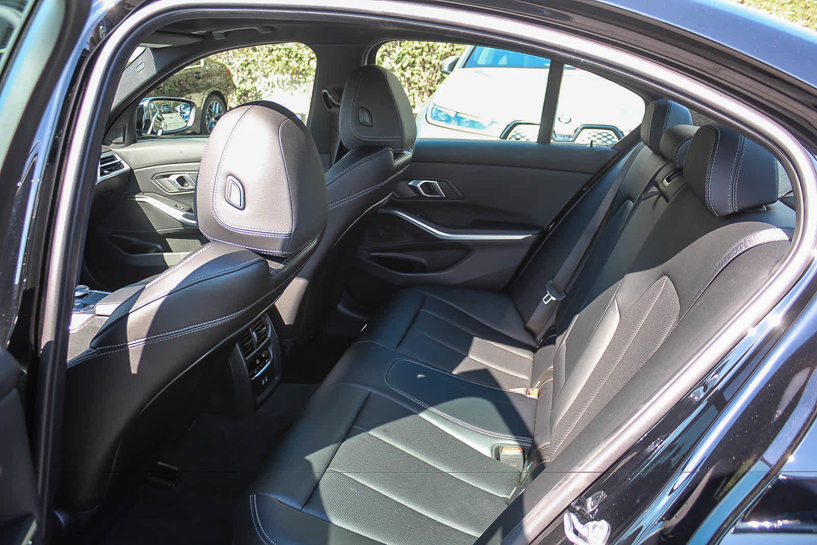 Used 2026 BMW 330i Sedan w/ Convenience Package RWD image 18