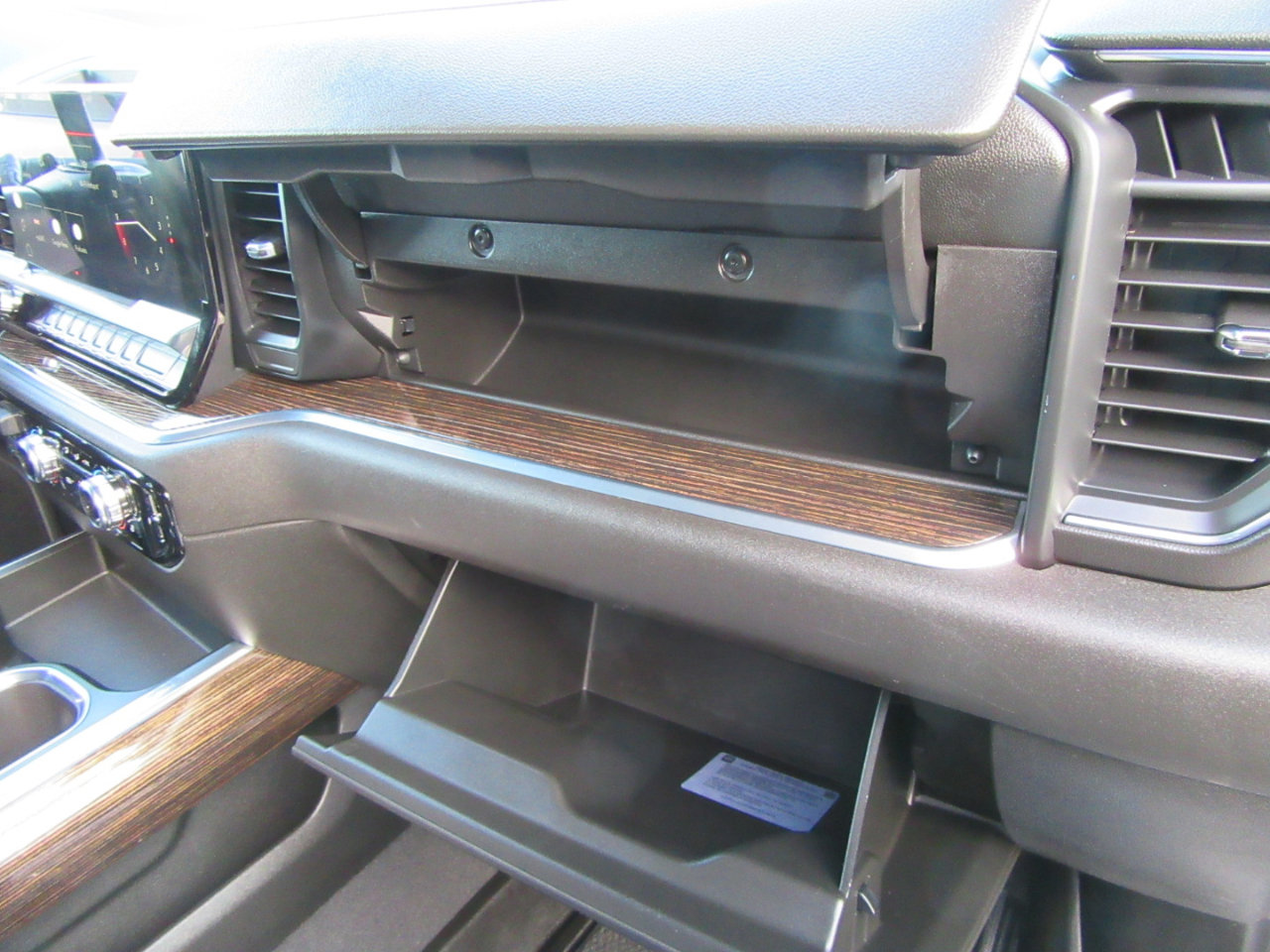 Used 2022 GMC Sierra 1500 Elevation image 84