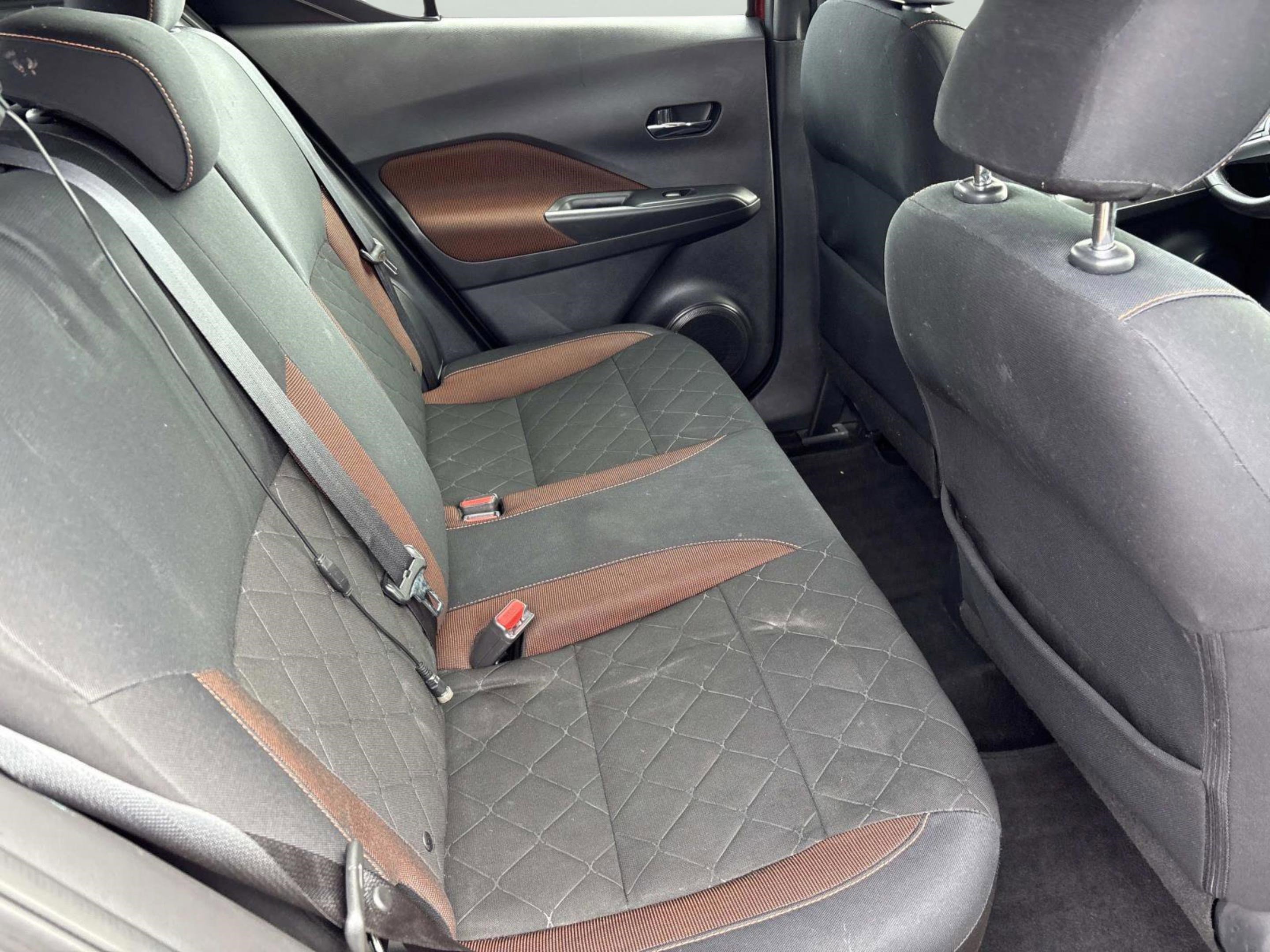 Used 2018 Nissan Kicks SR image 21