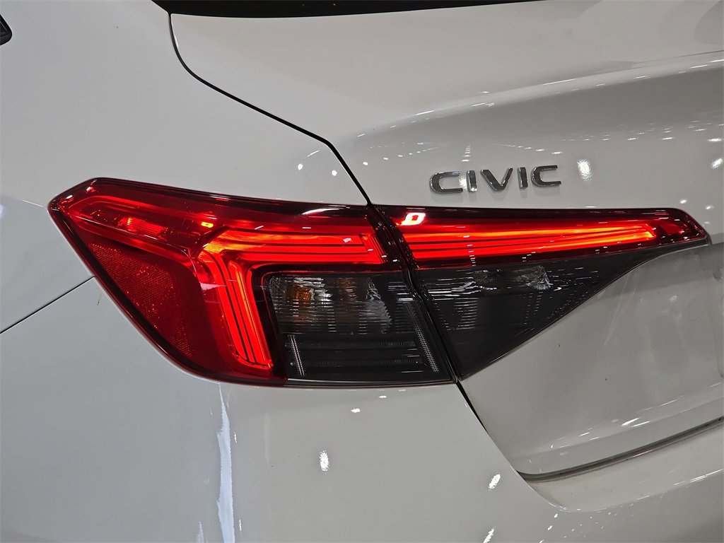 Used 2023 Honda Civic Sport image 31