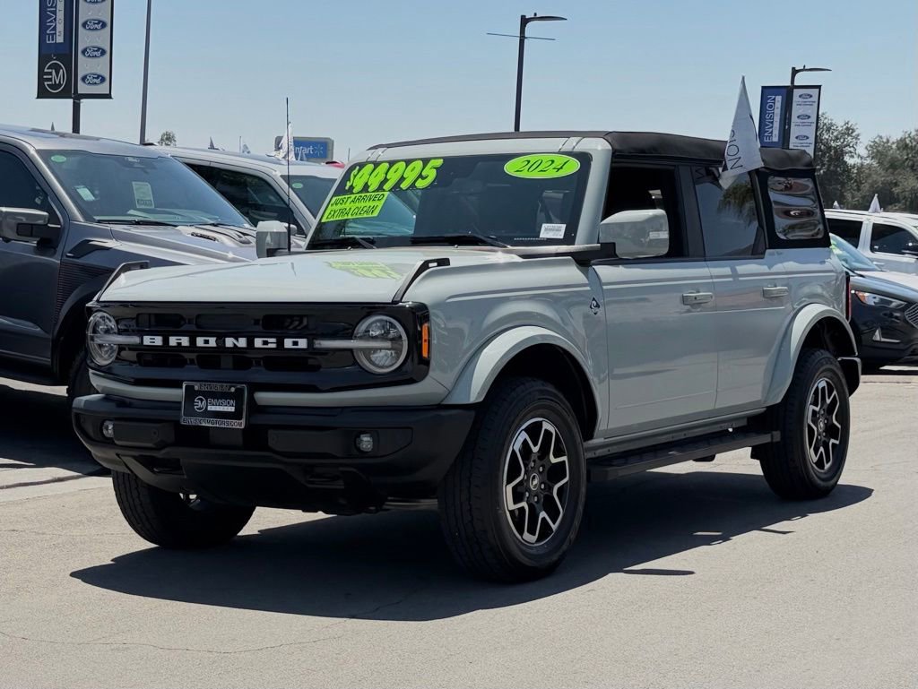 Certified 2024 Ford Bronco Outer Banks AWD/4WD image 3