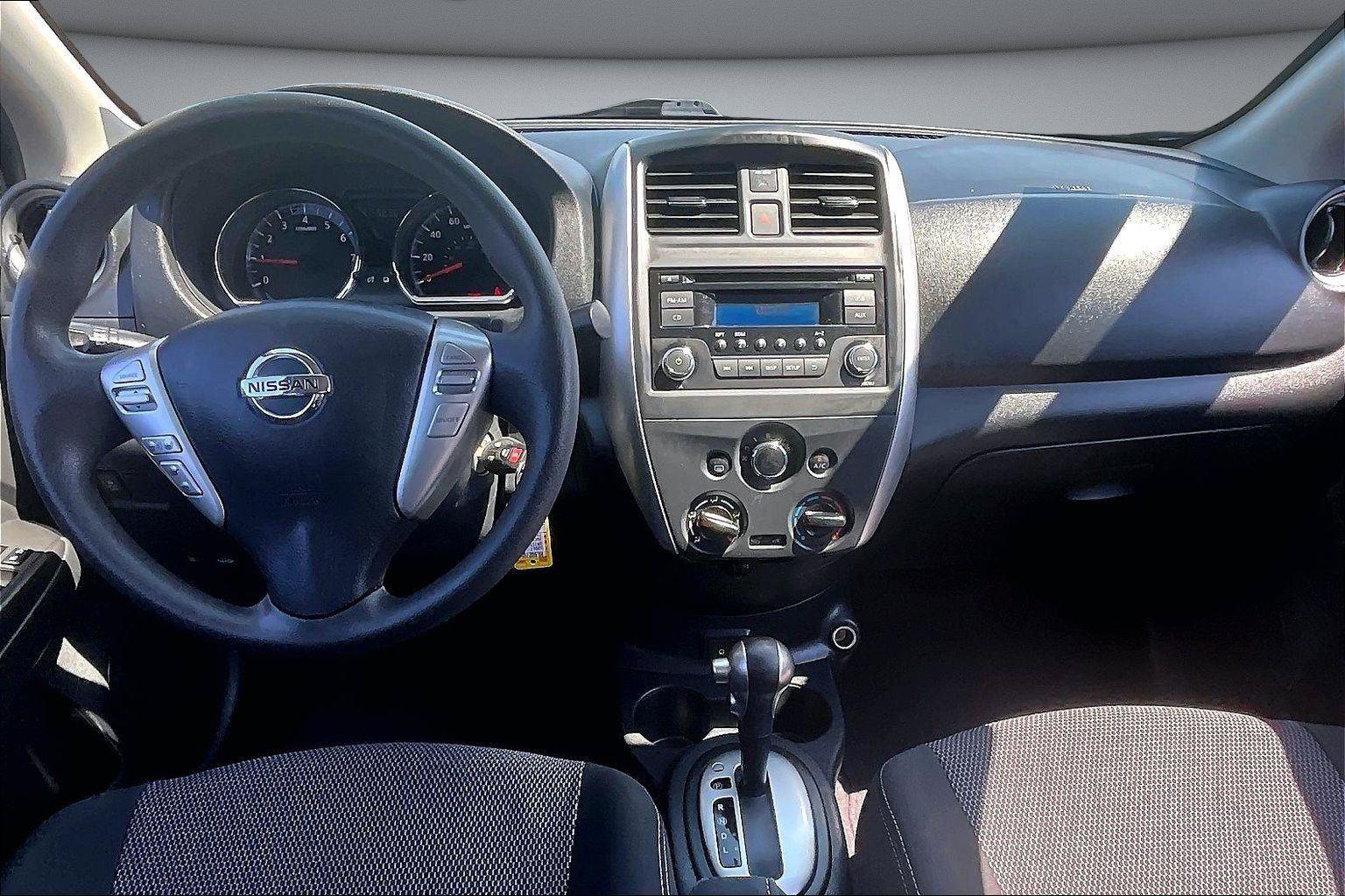 Used 2017 Nissan Versa SV FWD image 7