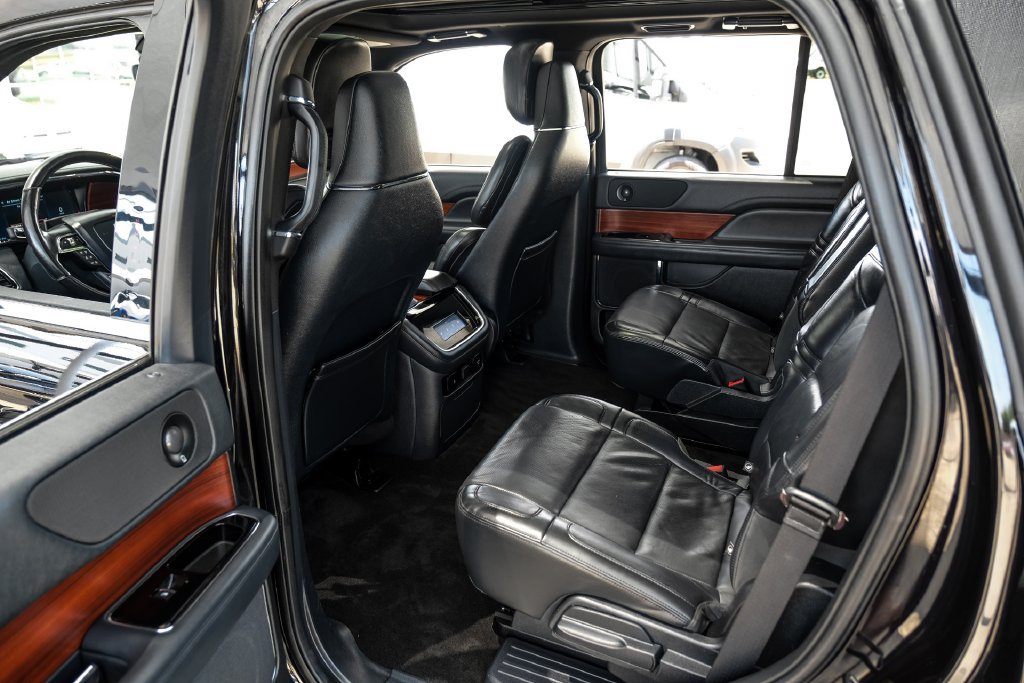 Used 2022 Lincoln Navigator Reserve AWD/4WD image 40