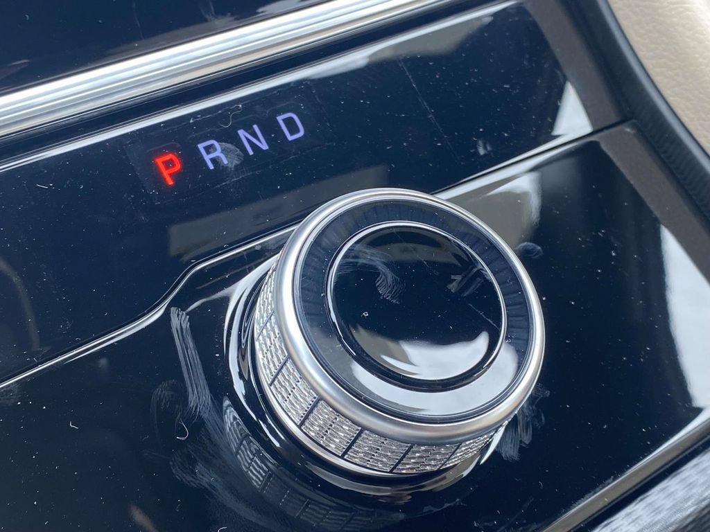 New 2026 Jeep Grand Cherokee L Limited w/ Luxury Tech Group II RWD image 50