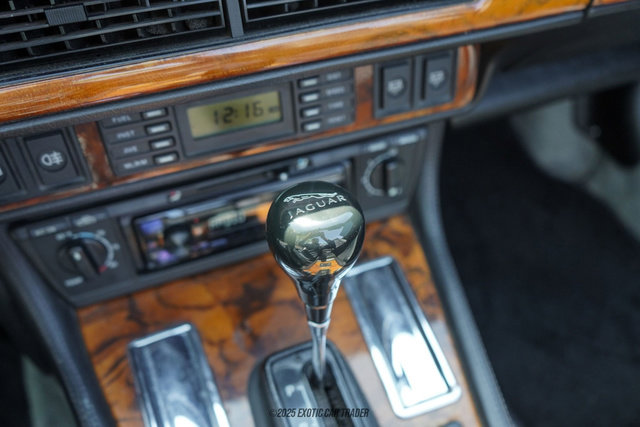 Used 1994 Jaguar XJS 4.0 Convertible image 41