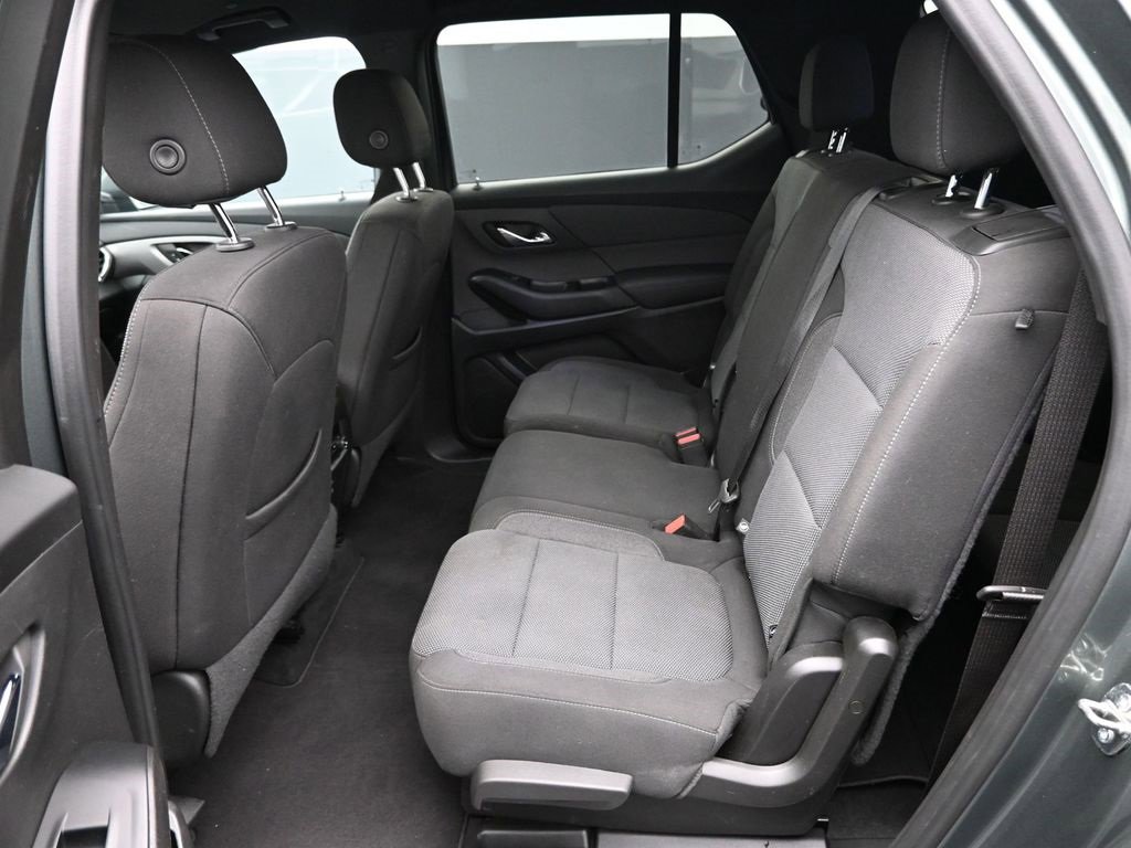 Used 2022 Chevrolet Traverse LT image 12