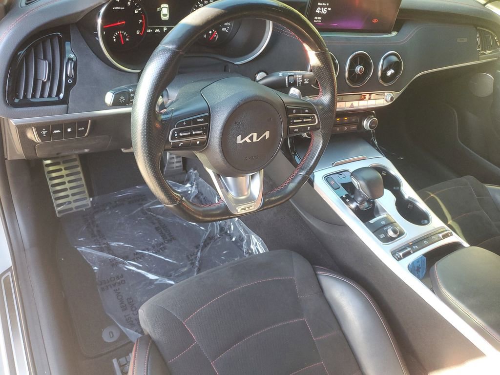 Used 2023 Kia Stinger GT2 w/ Option Group 015 image 18