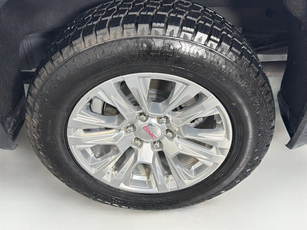 Used 2024 GMC Sierra 1500 Denali w/ Technology Package AWD/4WD image 32