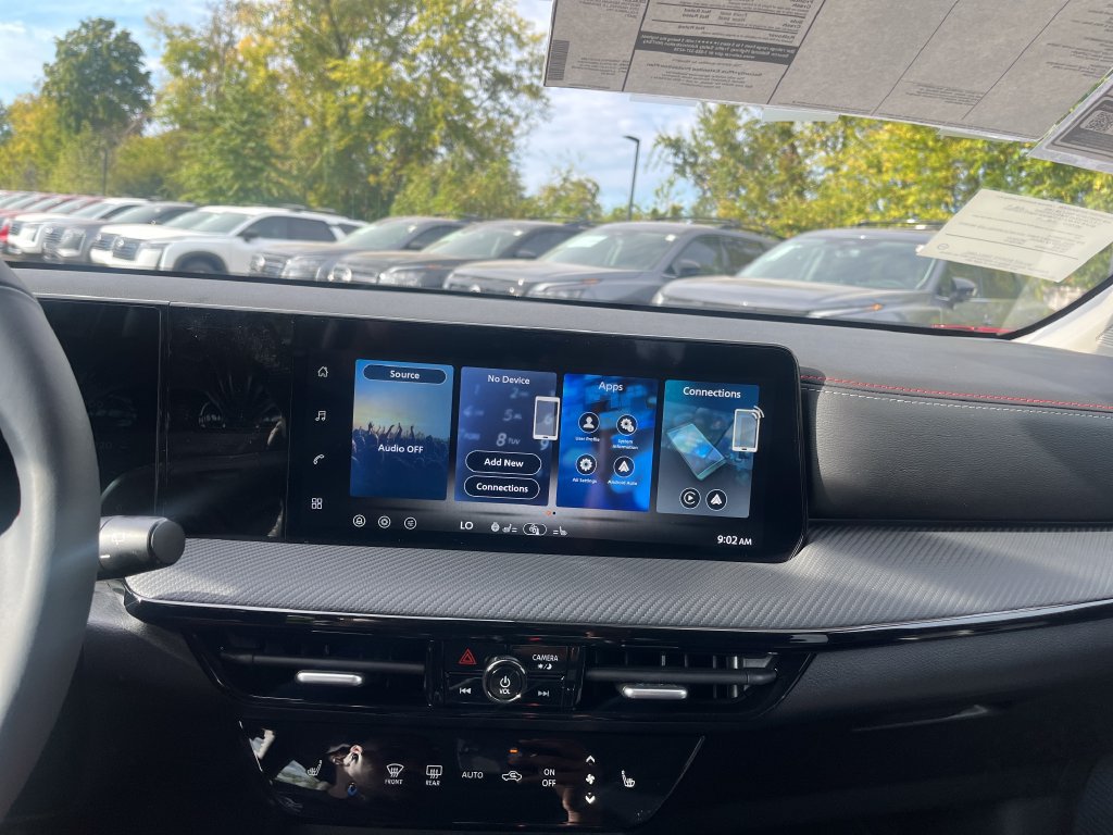 New 2027 Nissan Kicks SR w/ SR Premium Package FWD image 19