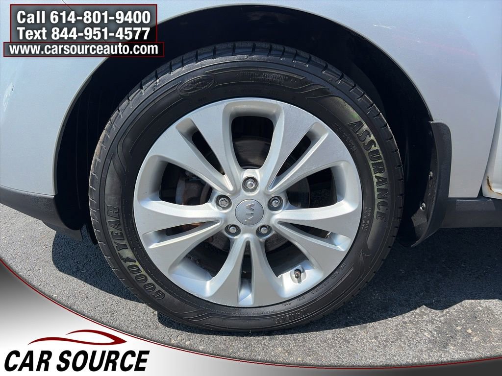 Used 2015 Kia Soul + FWD image 22
