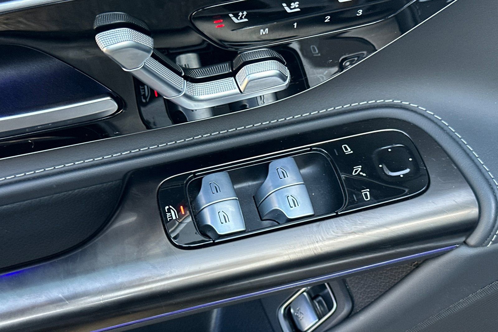 Certified 2022 Mercedes-Benz SL 63 AMG 4MATIC image 28