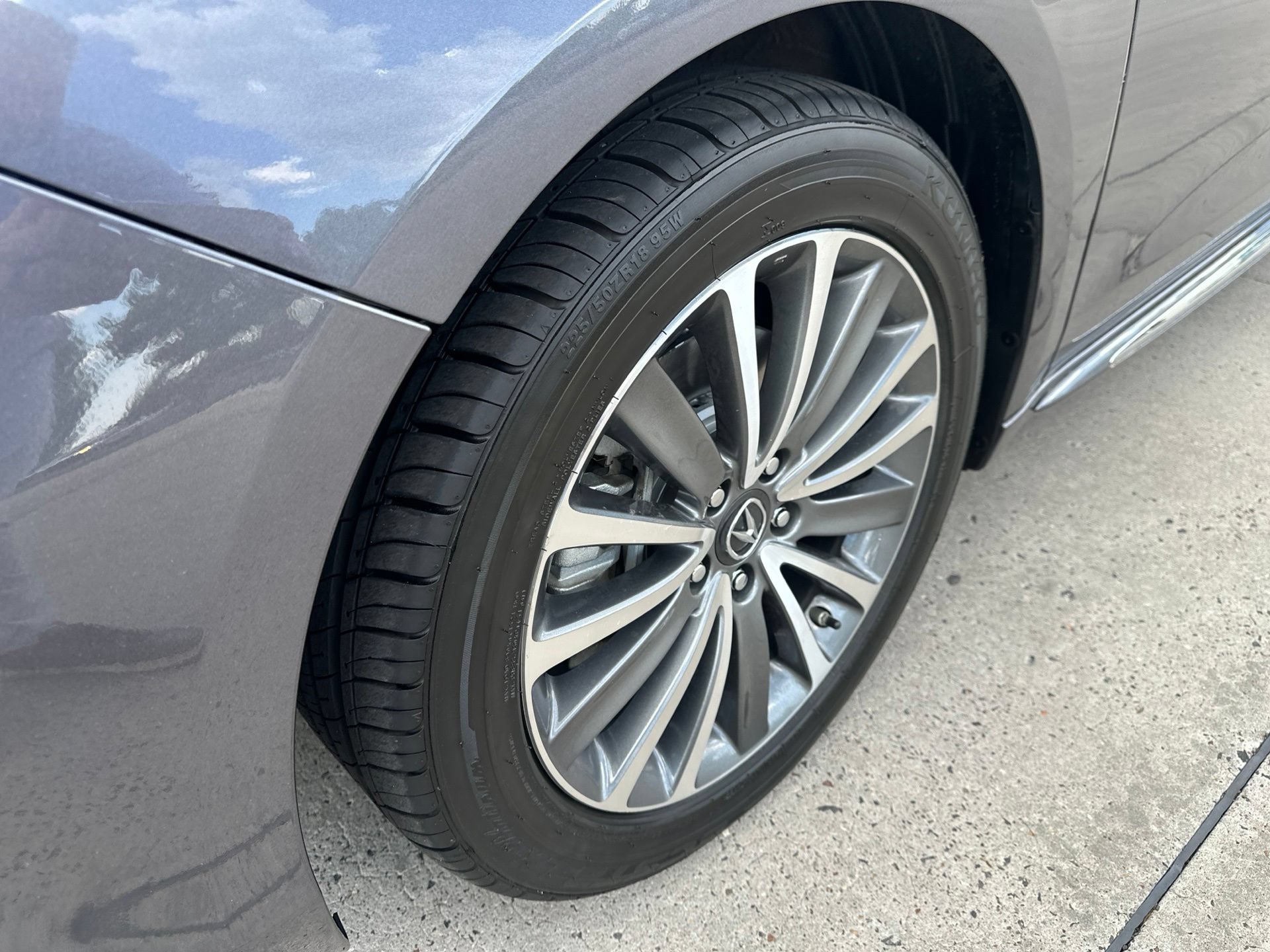 Used 2018 Acura TLX w/ Advance Package FWD image 10