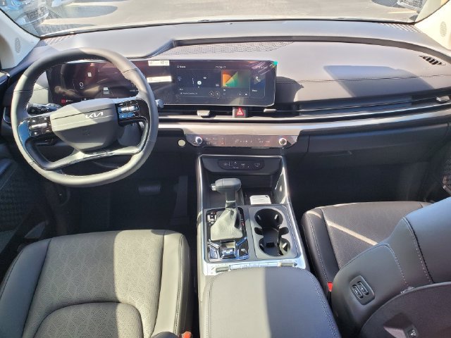 New 2027 Kia Carnival SX FWD image 12