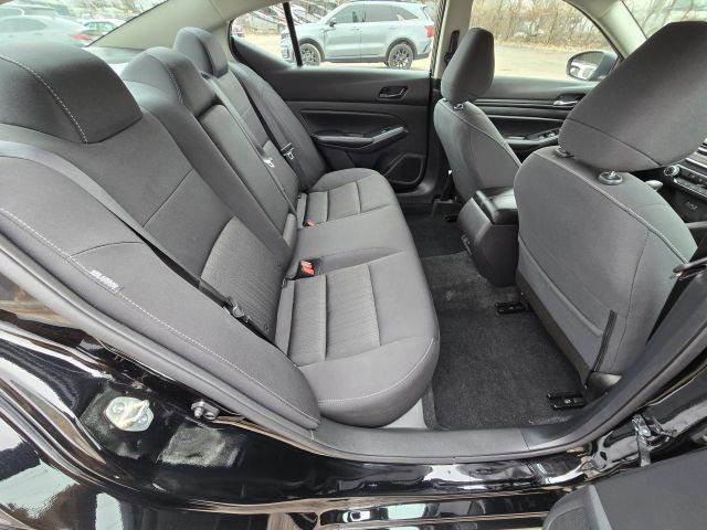 Used 2025 Nissan Altima 2.5 SV image 14