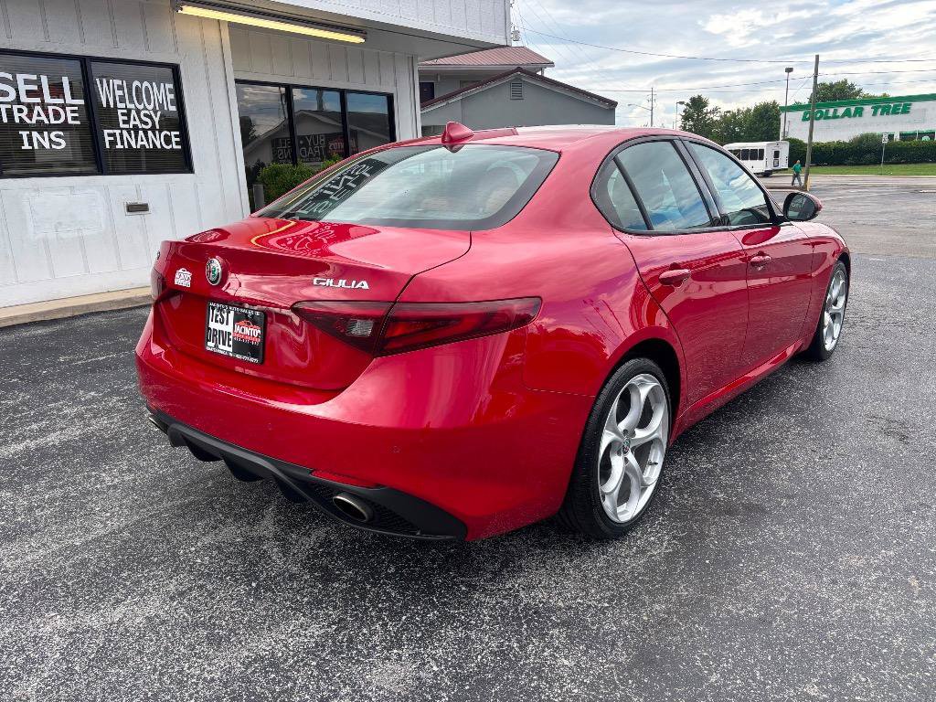 Used 2020 Alfa Romeo Giulia Ti Sport w/ Quick Order Package 22S Sport AWD/4WD image 8