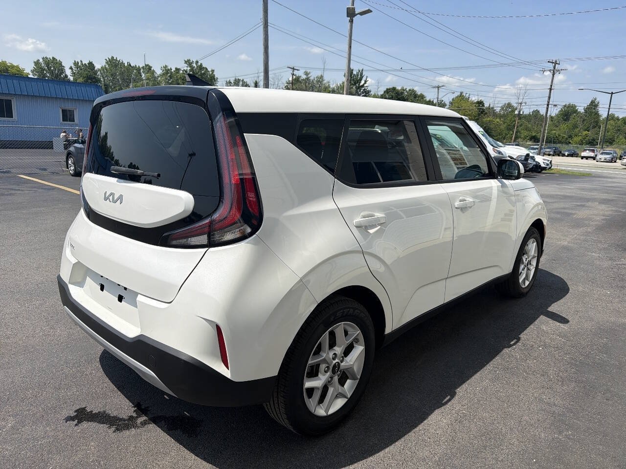 Used 2023 Kia Soul LX w/ LX Technology Package FWD image 6