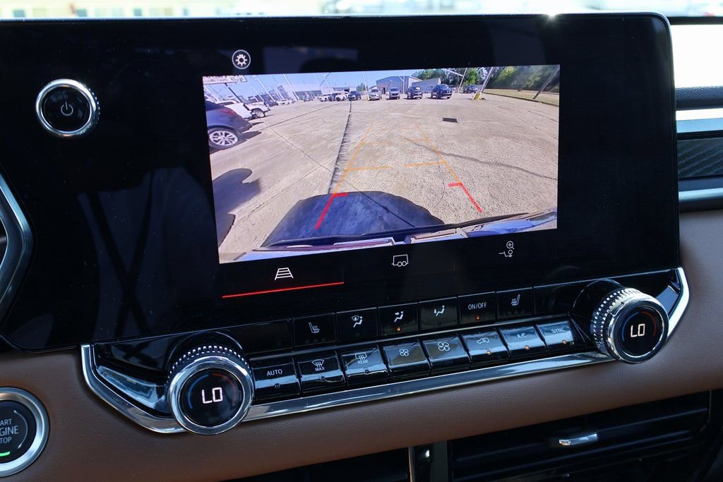 Used 2024 GMC Canyon AT4 image 4