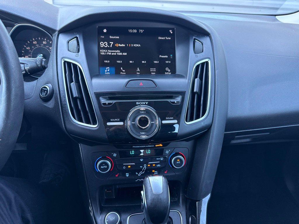 Used 2018 Ford Focus Titanium FWD image 14
