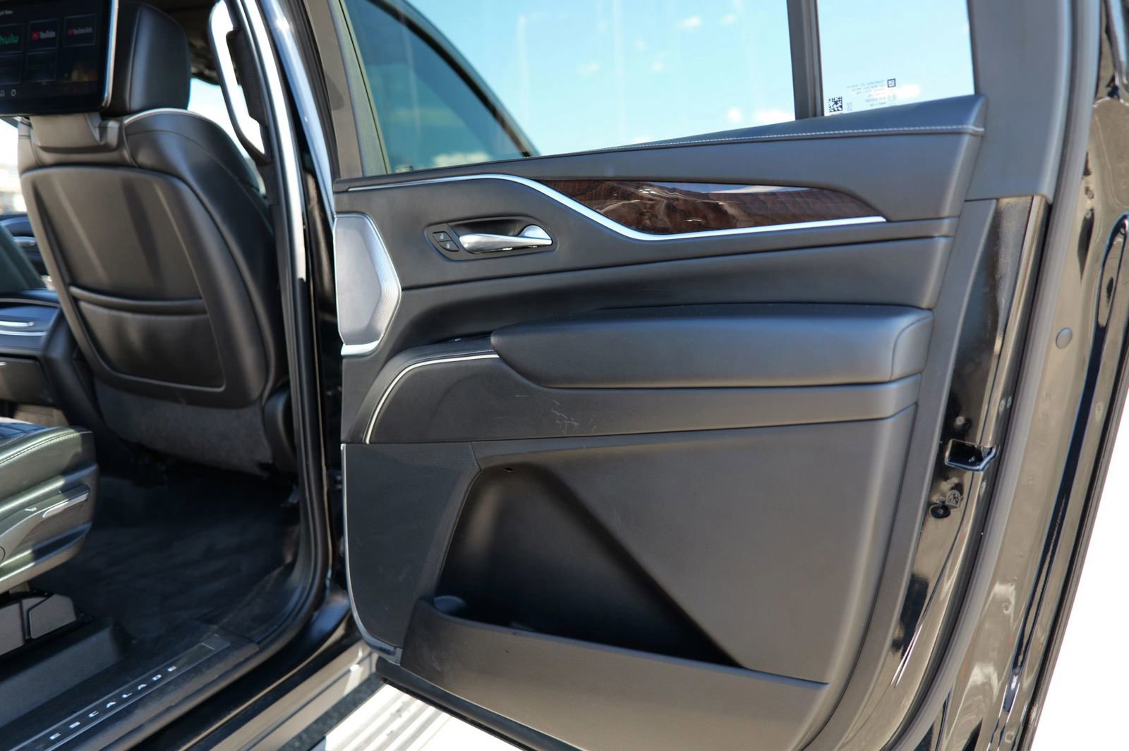 Used 2022 Cadillac Escalade ESV Sport Platinum image 37