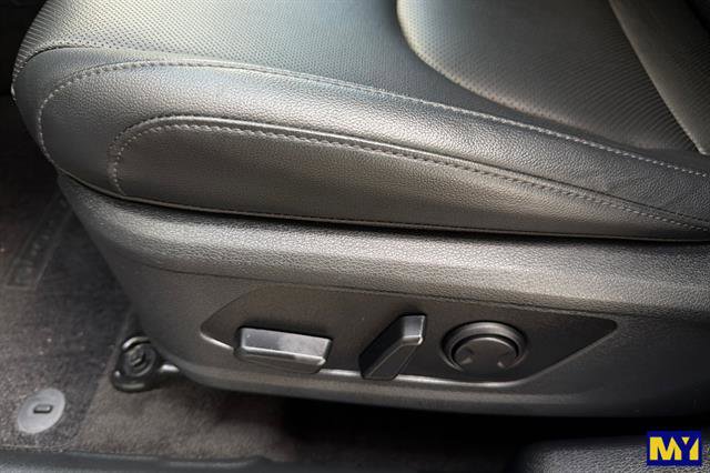 Used 2024 Kia Sportage EX image 13