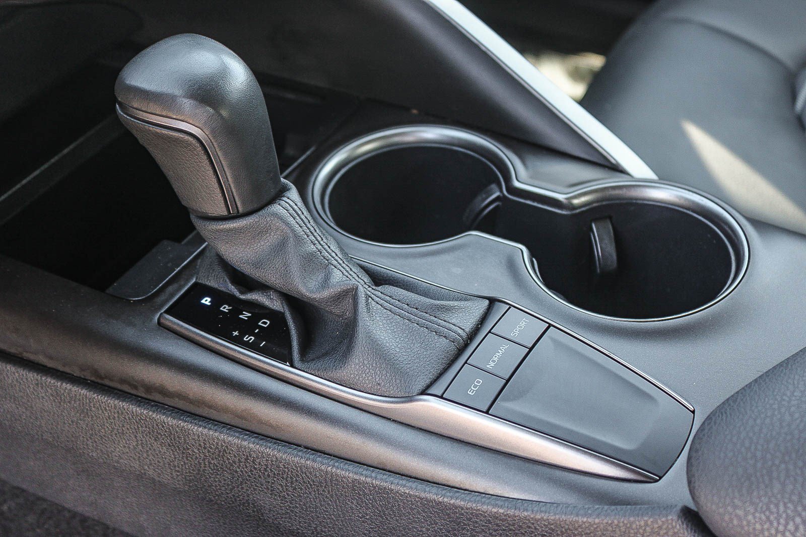 Certified 2024 Toyota Camry SE FWD image 20