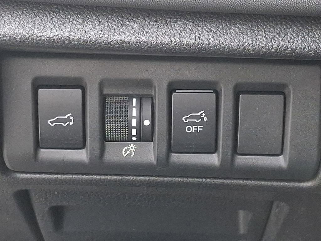 Used 2020 Subaru Outback Limited image 24